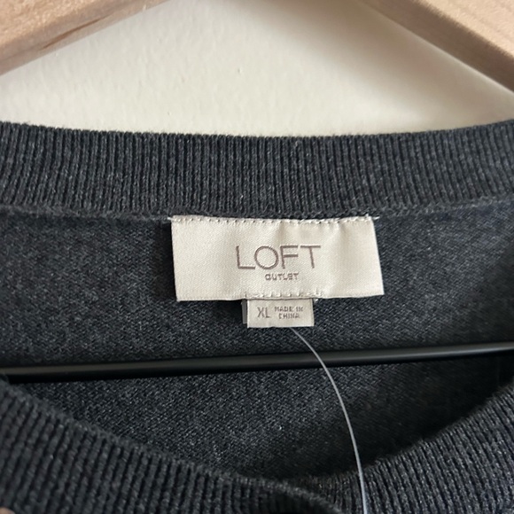 Loft Women’s Sequin Button Cardigan Sweater Size XL Gray Holiday Lightweight NWT - Picture 4 of 7